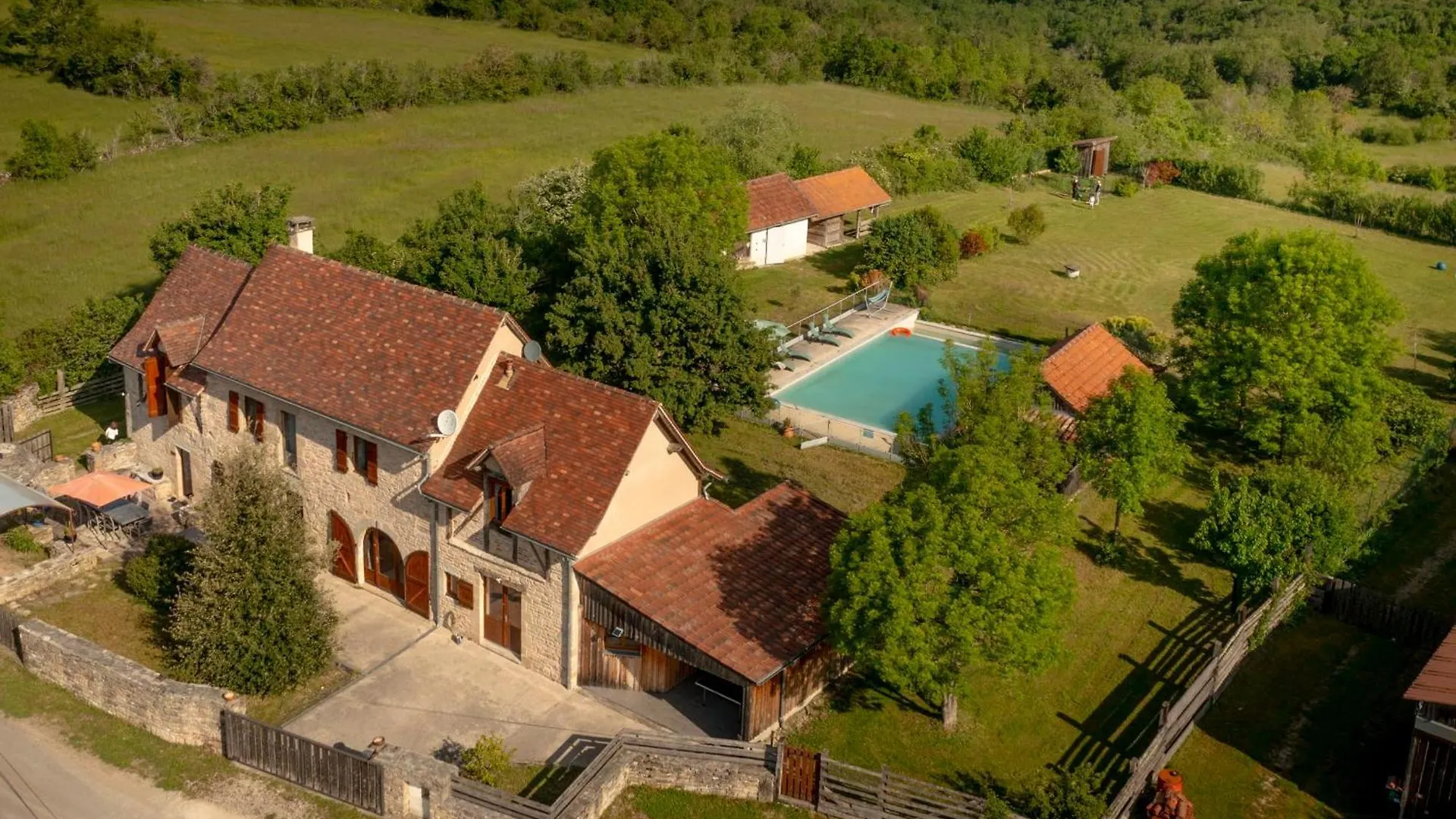 La Villa Horizon Piscine Privee Salvagnac-Cajarc 0*,